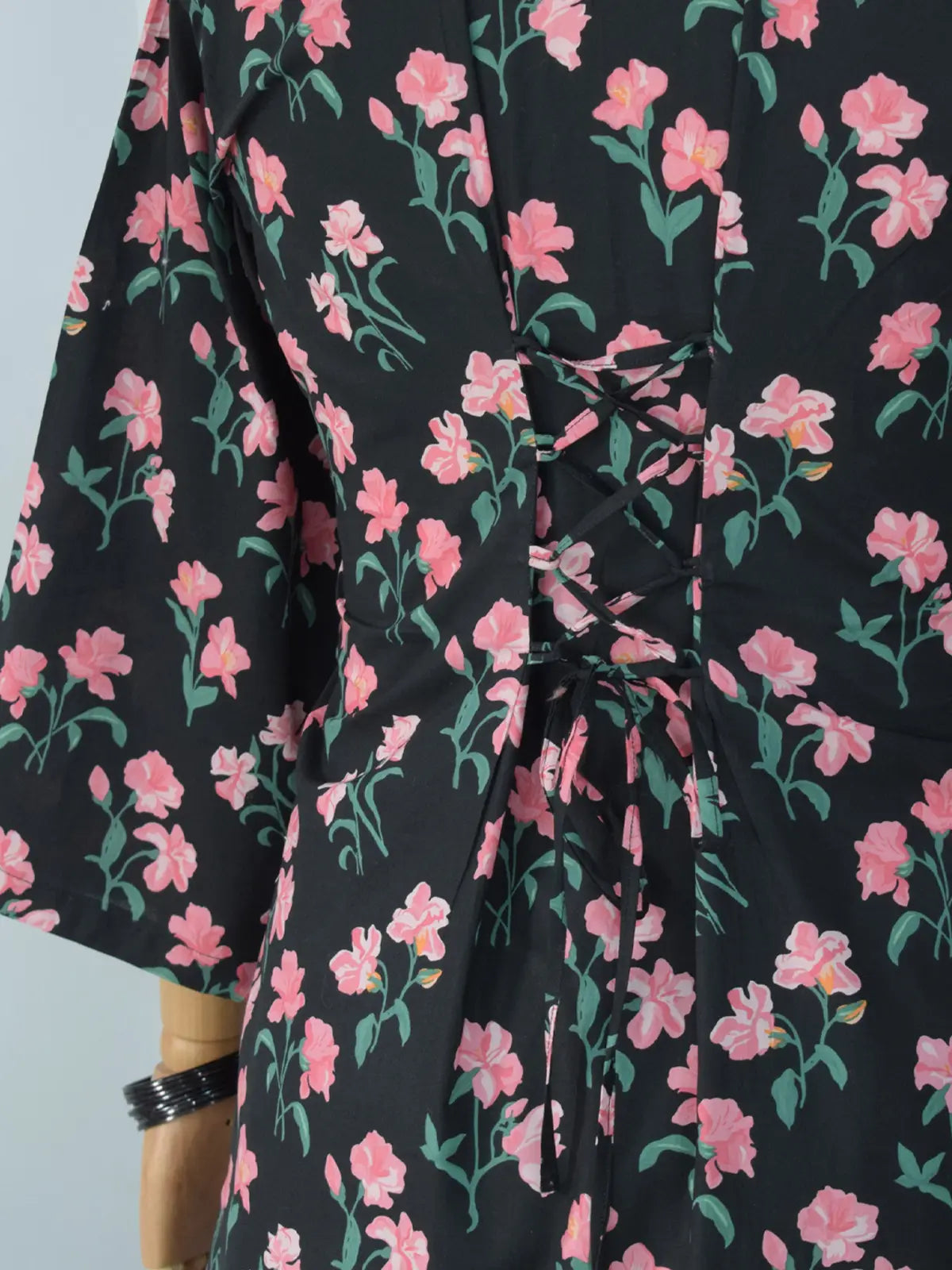 Black Petal black floral corset kurti flat lay – pink floral print, V-neckline, quarter sleeves, smart fit lawn cotton kurti