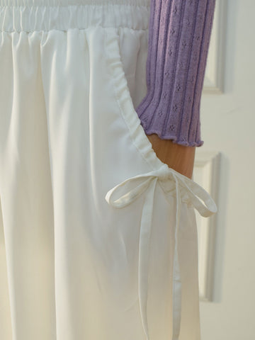 DAZY - WHITE FLARED SKIRT WITH BOW POCKETS