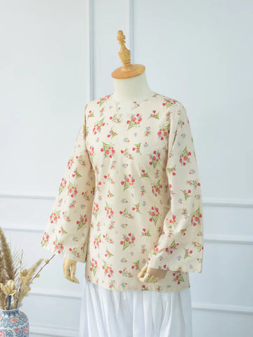 Rosie Bloom beige floral kurti with white shalwar – full outfit view, casual Pakistani lawn suit, mannequin styling