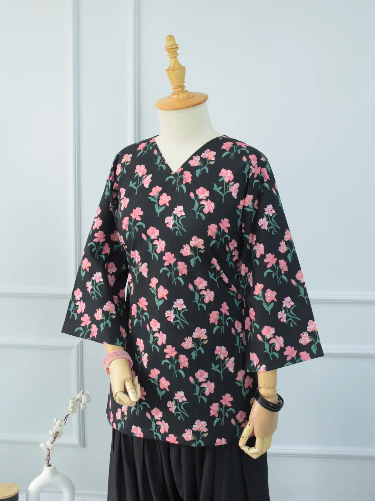 Black Petal black corset kurti front view on mannequin – pink floral print, V-neckline, quarter sleeves, smart fit lawn kurti