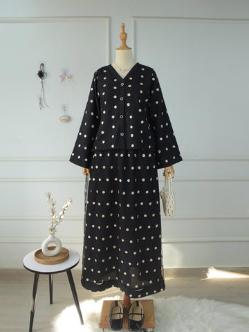 BLACK DAISY - BLACK BUTTON-FRONT TOP