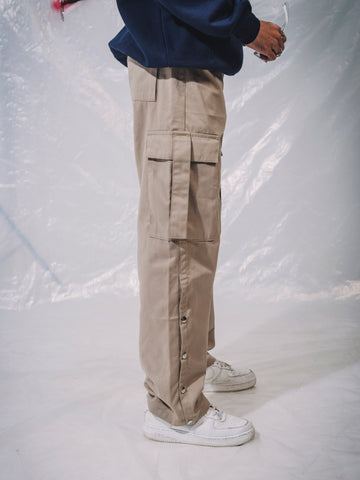 Y2K BEIGE BUTTONED POCKET PATCH CARGO