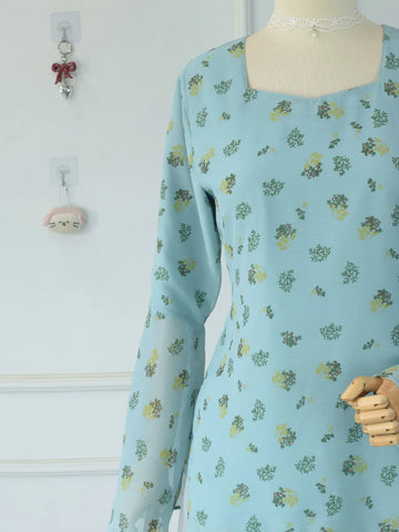 ROBES Cerelia pastel blue floral kurti_upper bodice close-up showing square neck and structur edfit