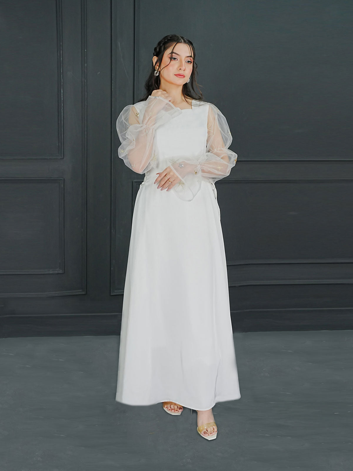 White ELORA White ELORA