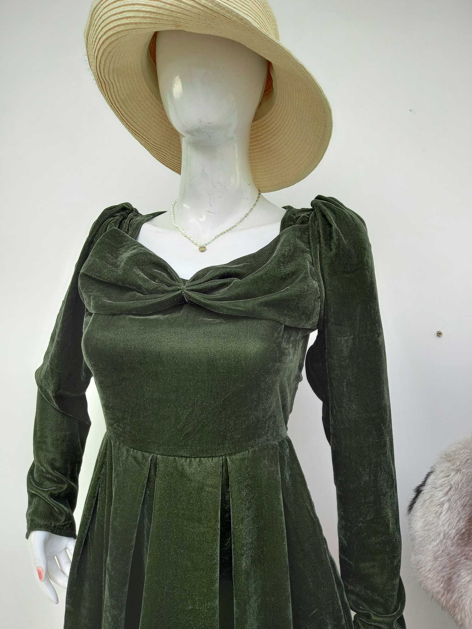 DARK OLIVE VELVET MAXI - ROBES